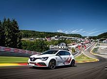 Der Renault Mégane R.S. Trophy-R hat in Spa-Francorchamps einen neuen Rundenrekord für frontangetriebene Serienfahrzeuge aufgestellt.  Foto: Auto-Medienportal.Net/Renault